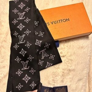 Louis Vuitton bandeau